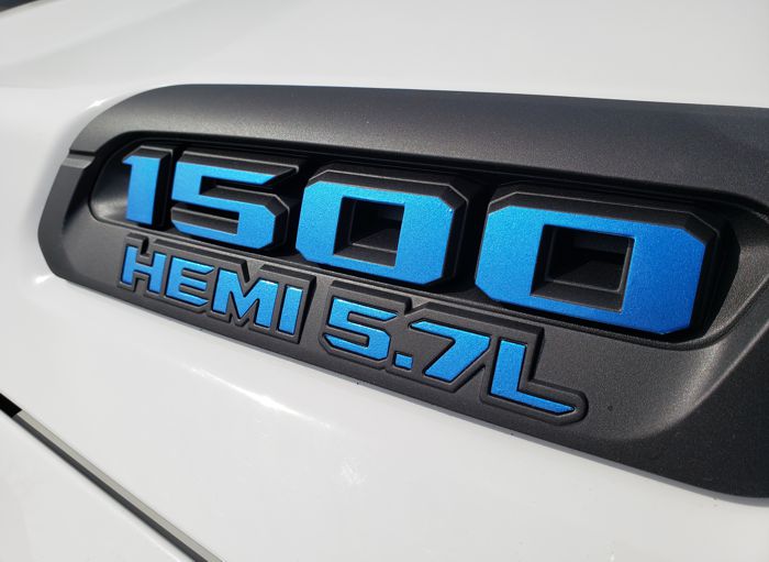 Medium Blue Metallic (B5)