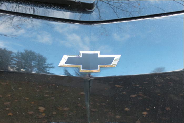 Bowtie Overlay Decal - 09-12 Traverse